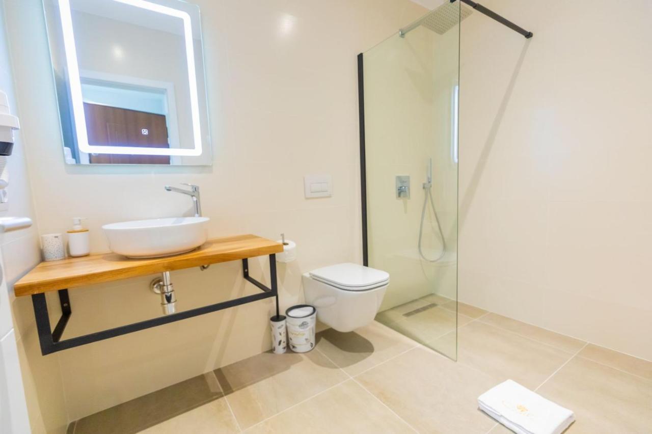 Corallo Rooms Himare Luaran gambar